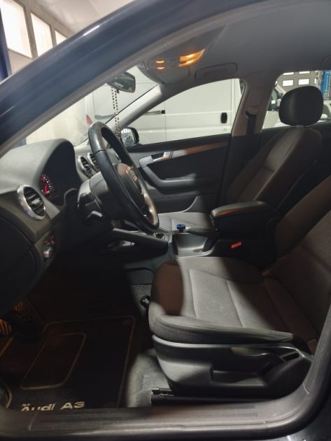 AUDI A3 1.6 TDI 105Cv AMBIENTE 2013