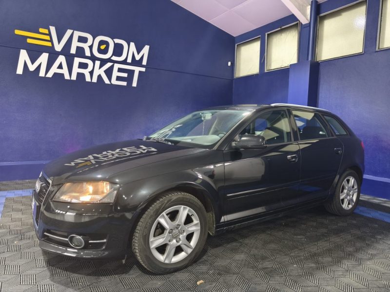 AUDI A3 1.6 TDI 105Cv AMBIENTE 2013