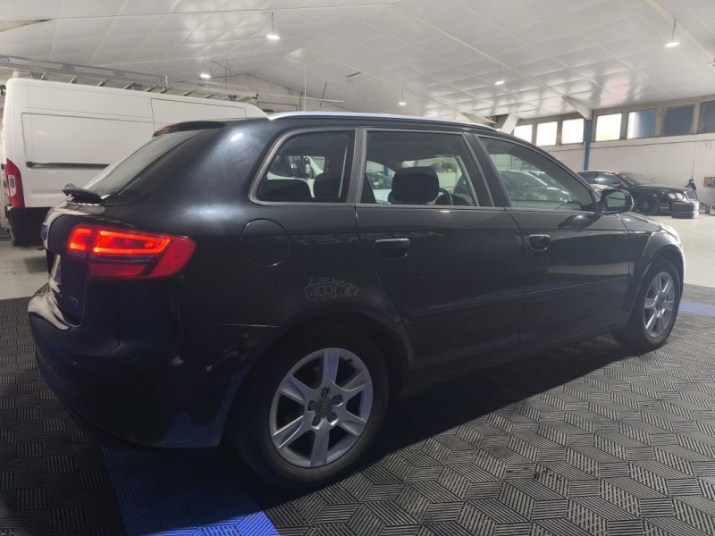 AUDI A3 1.6 TDI 105Cv AMBIENTE 2013