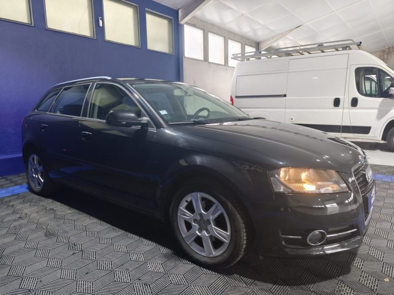 AUDI A3 1.6 TDI 105Cv AMBIENTE 2013