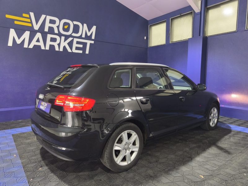 AUDI A3 1.6 TDI 105Cv AMBIENTE 2013