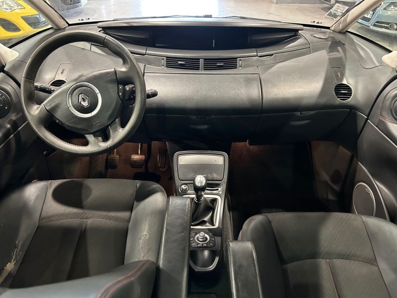 RENAULT ESPACE 4 2.0DCI 130CH