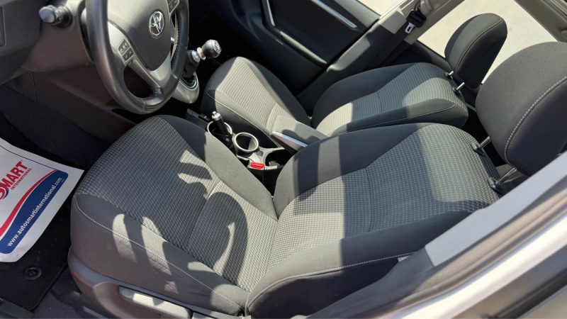 TOYOTA VERSO 112 D-4D 112 CV  BUSINESS 5 PLACES 2014