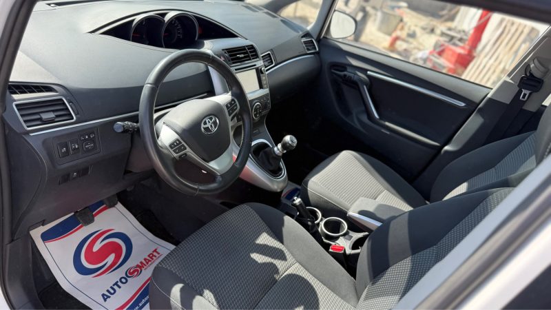TOYOTA VERSO 112 D-4D 112 CV  BUSINESS 5 PLACES 2014