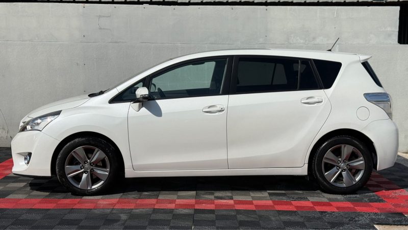 TOYOTA VERSO 112 D-4D 112 CV  BUSINESS 5 PLACES 2014