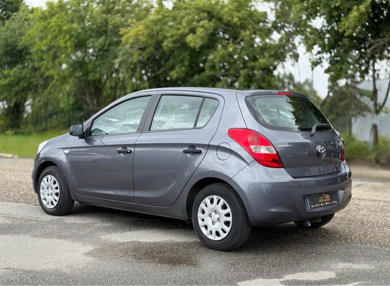 Hyundai i20 1.2L 78ch Pack Evidence - GPS - Clim - Carplay -Révisée & Garantie 6 mois
