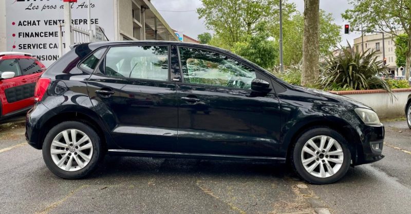 VOLKSWAGEN POLO 1.6 TDI 90 STYLE 5p *1ère MAIN*