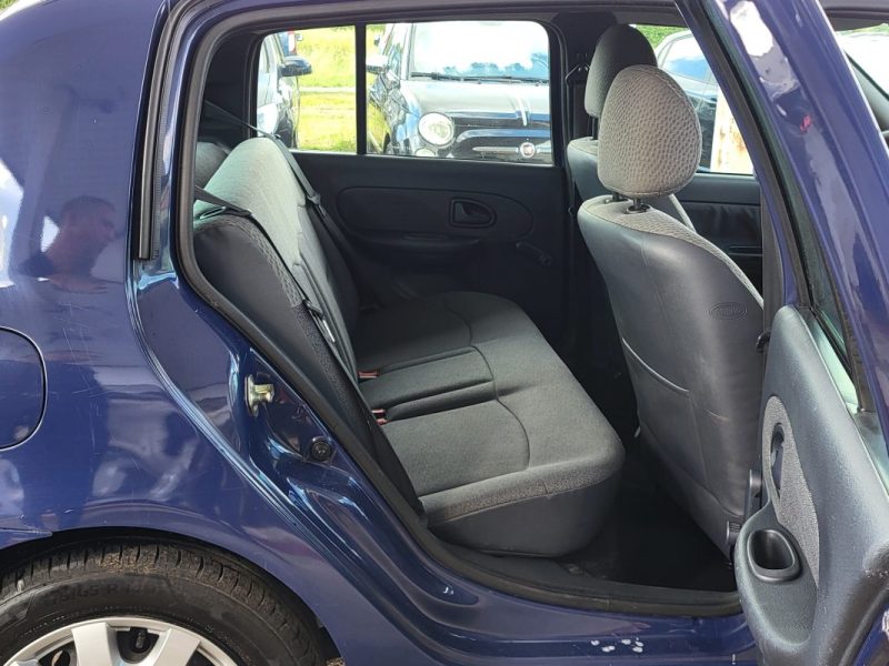 RENAULT CLIO PACK AUTHENTIQUE 1.2 2004