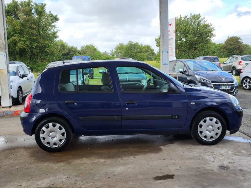 RENAULT CLIO PACK AUTHENTIQUE 1.2 2004