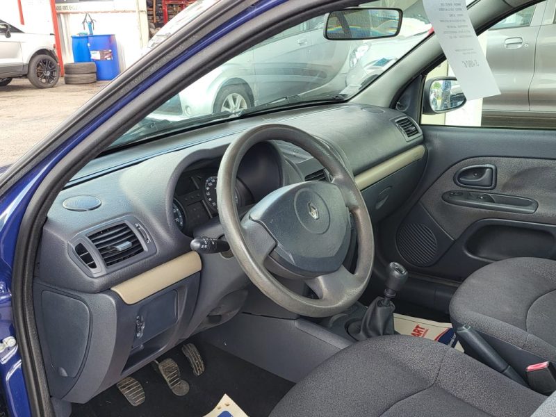 RENAULT CLIO PACK AUTHENTIQUE 1.2 2004