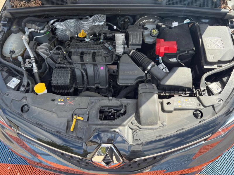 RENAULT CLIO V 1.0 SCE 65 LIMITED 2022