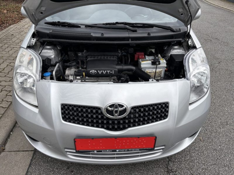 TOYOTA YARIS 1.3VTI 2006