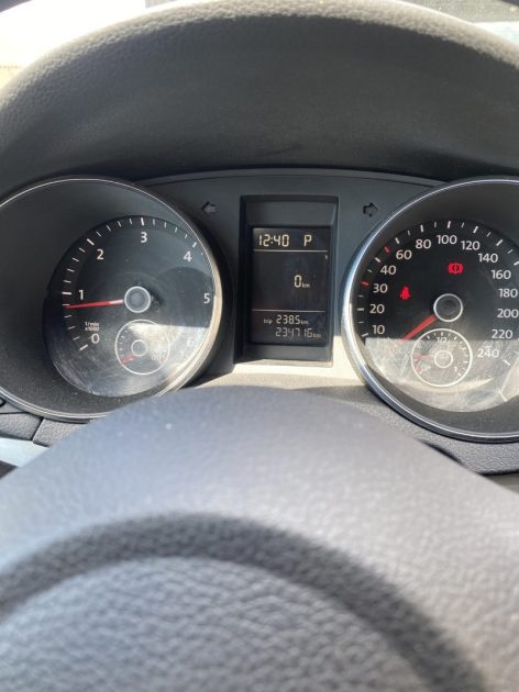 VOLKSWAGEN GOLF 6 2.0 TDI 110 BOITE AUTO 2009