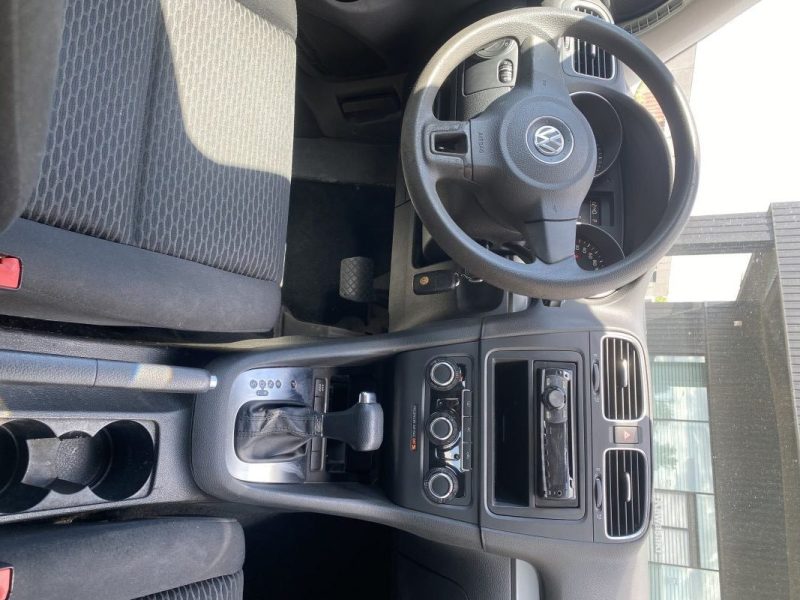 VOLKSWAGEN GOLF 6 2.0 TDI 110 BOITE AUTO 2009