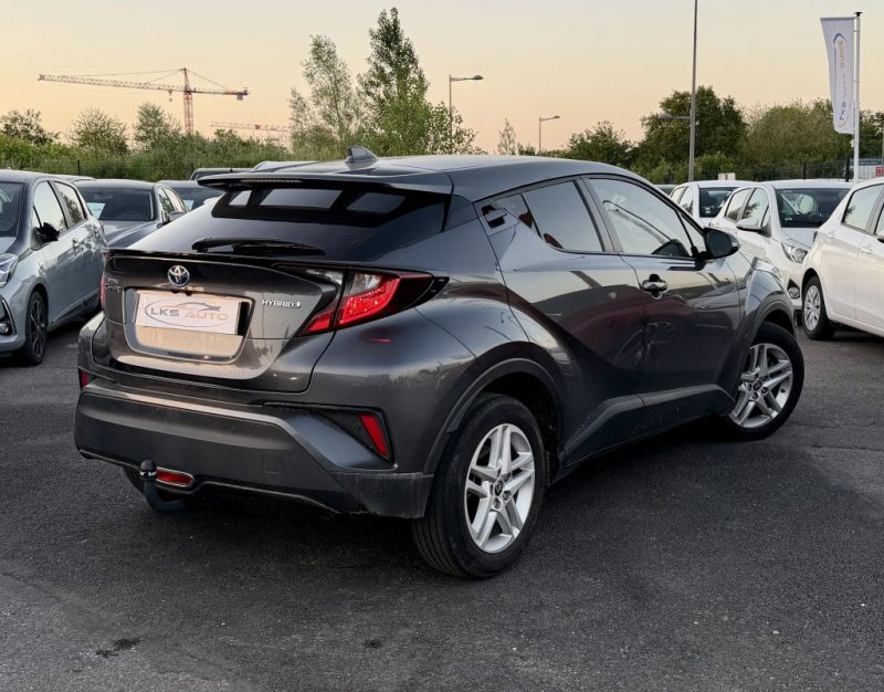 TOYOTA C-HR HYBRID 1.8 122h DYNAMIC BUSINESS