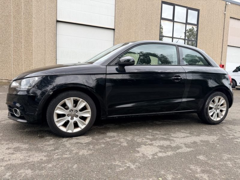 AUDI A1 AMBITION 1.2 TFSI 86ch PREMIÈRE MAIN 