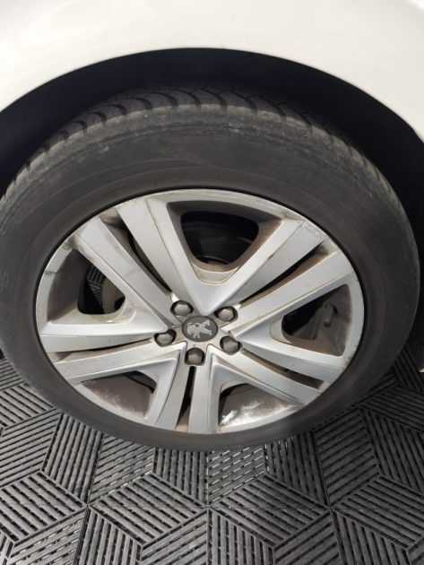PEUGEOT 208 1.6 BLUE HDI 75Cv STYLE - 5 portes - 2016