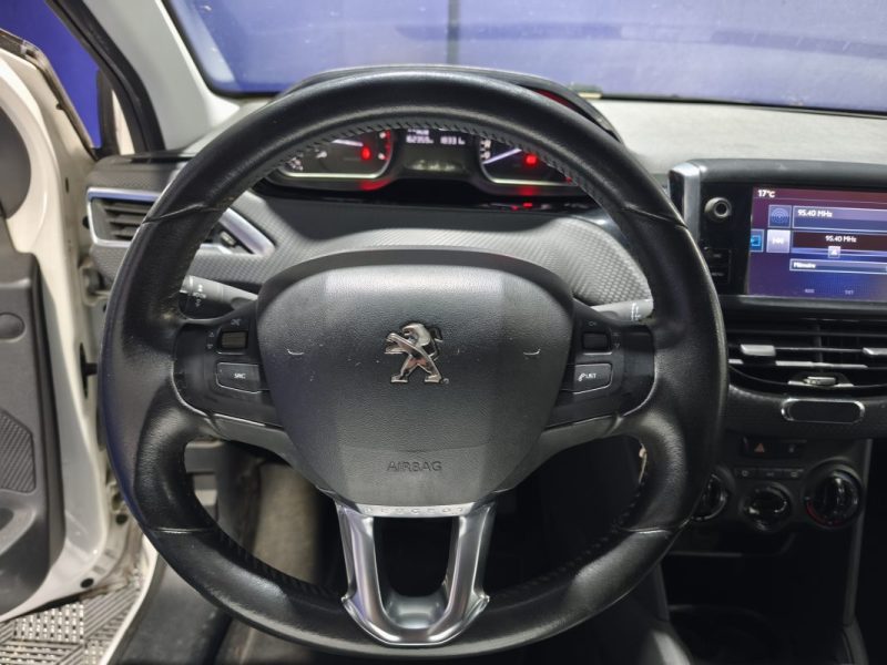 PEUGEOT 208 1.6 BLUE HDI 75Cv STYLE - 5 portes - 2016