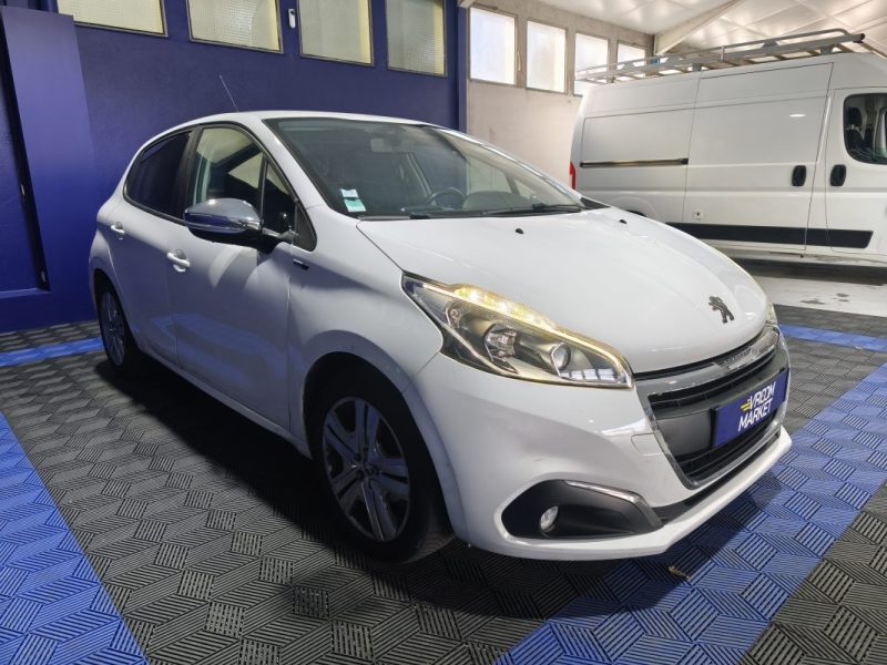 PEUGEOT 208 1.6 BLUE HDI 75Cv STYLE - 5 portes - 2016