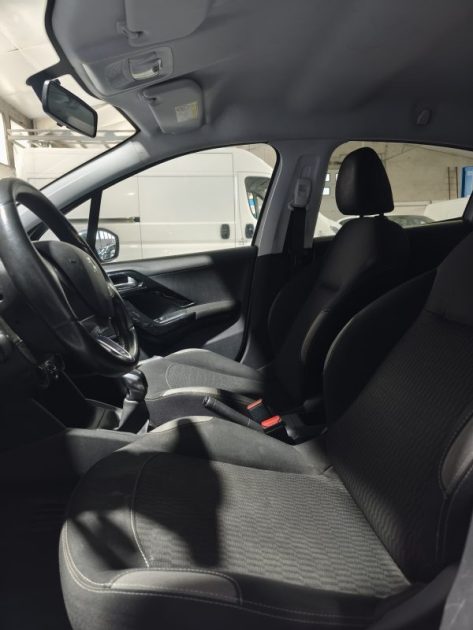 PEUGEOT 208 1.6 BLUE HDI 75Cv STYLE - 5 portes - 2016