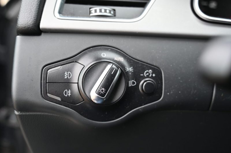 AUDI A5 CABRIOLET 2.0 TDI 177CH MULTITRONIC S-LINE 04/2013
