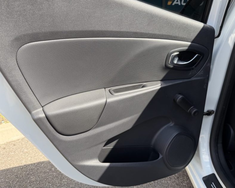 RENAULT CLIO IV 1.5 DCI - 75 ch - ENTRETIEN COMPLET - SUIVIS RENAULT - Rien à Prévoir - 2017