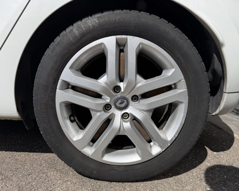 RENAULT CLIO IV 1.5 DCI - 75 ch - ENTRETIEN COMPLET - SUIVIS RENAULT - Rien à Prévoir - 2017