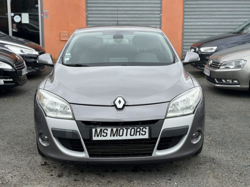 RENAULT MEGANE COUPÉ 1.5 DCI 110 CV - GARANTIE 12 mois - Privilège