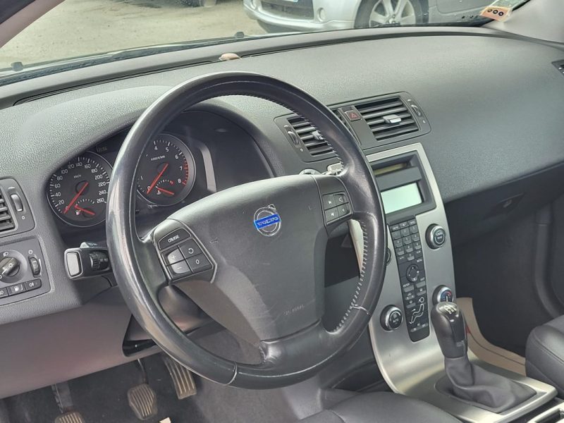 VOLVO C30 (533) 1.8 FLEXFUEL 2009