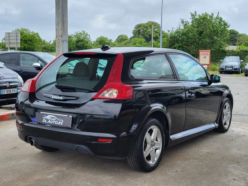 VOLVO C30 (533) 1.8 FLEXFUEL 2009