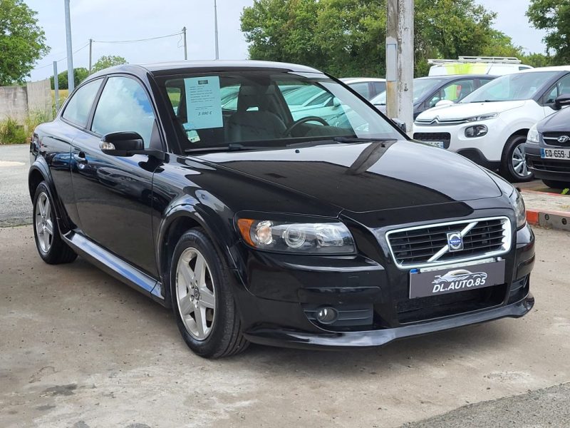 VOLVO C30 (533) 1.8 FLEXFUEL 2009