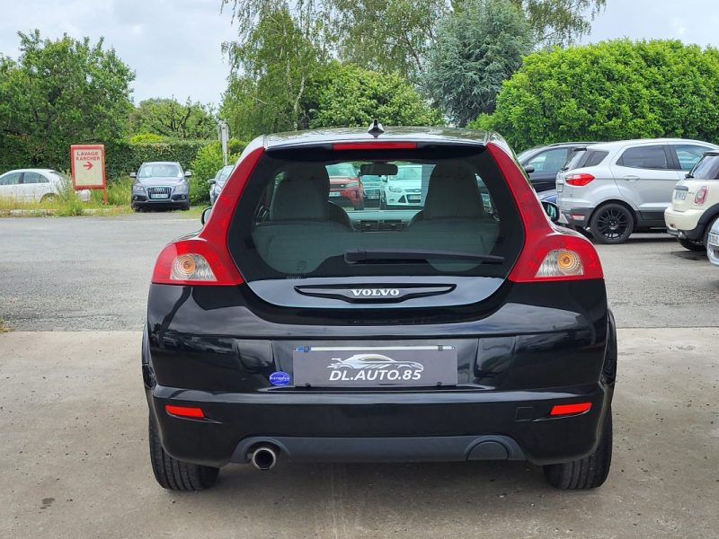 VOLVO C30 (533) 1.8 FLEXFUEL 2009