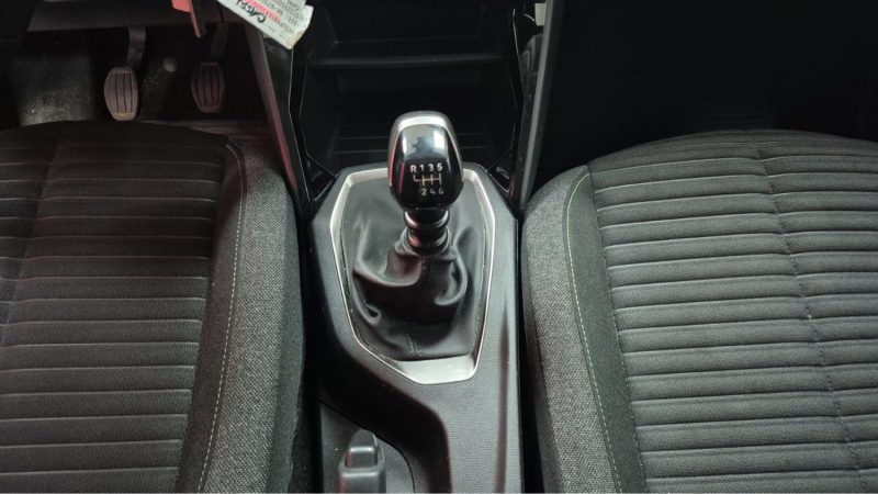 PEUGEOT 208 1.2 PURETECH 100 cv S&S ACTIVE/1 ERE MAIN/EXPORT ALGERIE TUNISIE 9990E HT