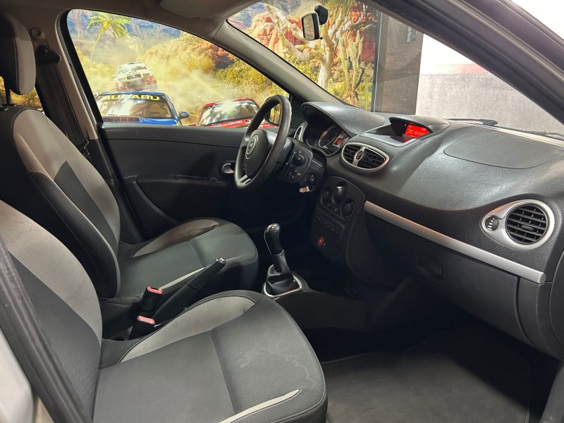 RENAULT CLIO 1.5 DCi 