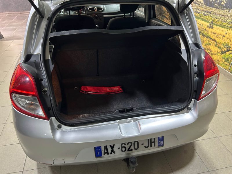 RENAULT CLIO 1.5 DCi 