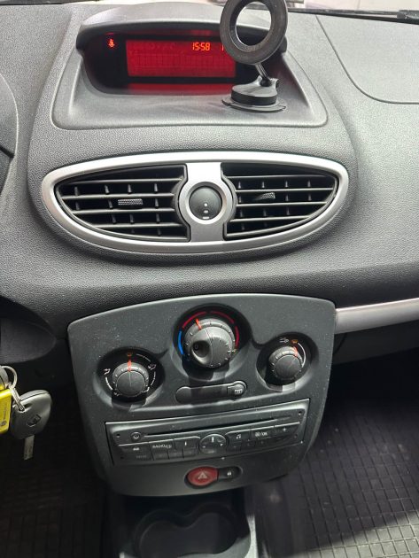 RENAULT CLIO 1.5 DCI 75 CV AUTHENTIQUE  2012