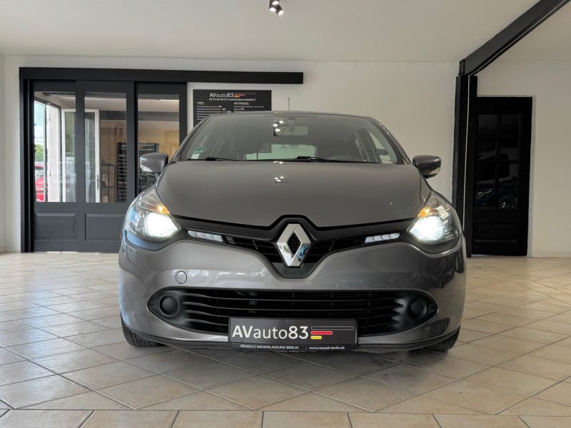 RENAULT  CLIO 1.2 LEV 75CV Expression - Garantie 1 an ou 15.000km 