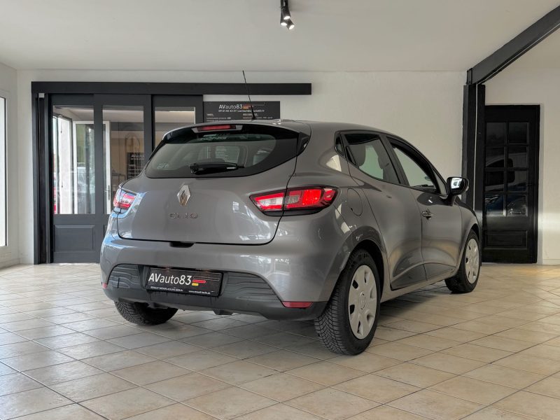 RENAULT  CLIO 1.2 LEV 75CV Expression - Garantie 1 an ou 15.000km 