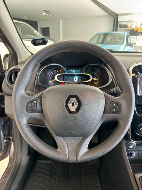 RENAULT  CLIO 1.2 LEV 75CV Expression - Garantie 1 an ou 15.000km 