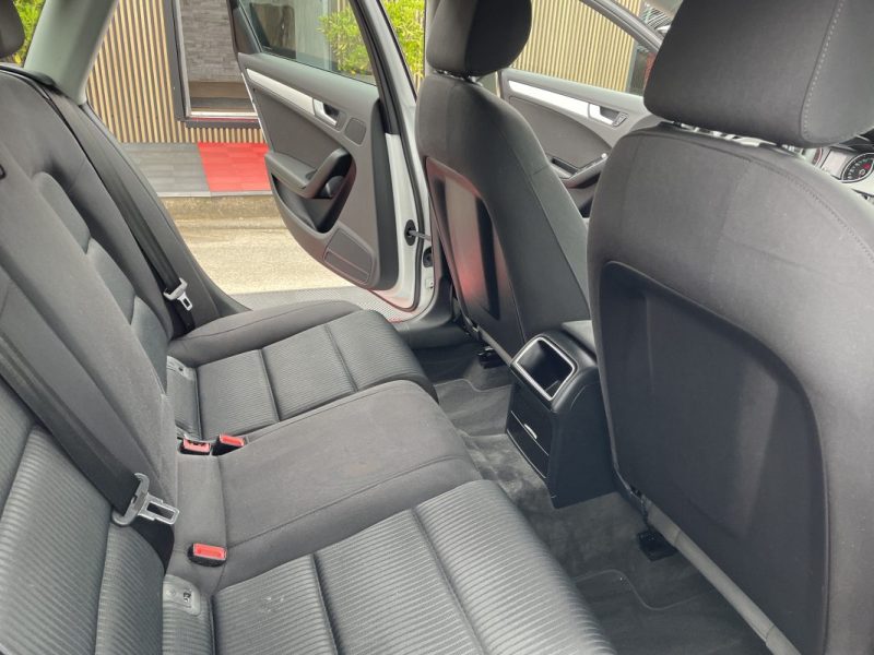 AUDI A4 2.0 TDI 150CH DPF BUSINESS LINE 2013