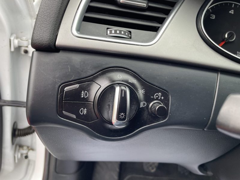 AUDI A4 2.0 TDI 150CH DPF BUSINESS LINE 2013