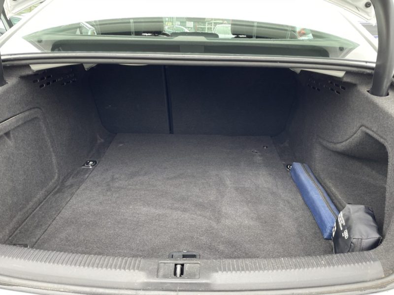 AUDI A4 2.0 TDI 150CH DPF BUSINESS LINE 2013