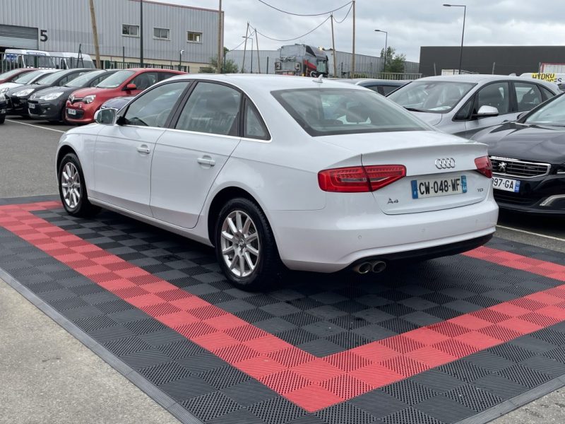 AUDI A4 2.0 TDI 150CH DPF BUSINESS LINE 2013