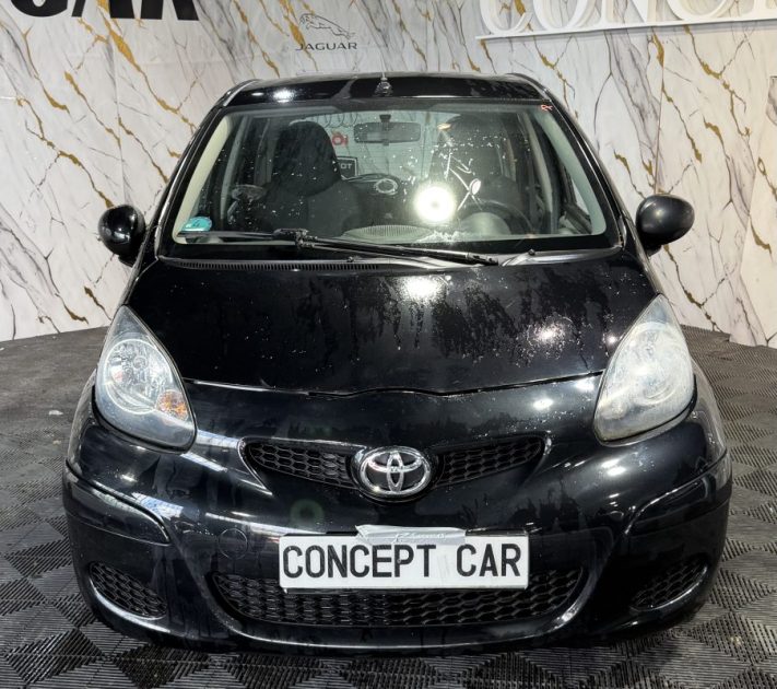 TOYOTA AYGO 1.0 COOL 2010 - 66 308Kms - Premier Main - Parfait Etat - Distrib ok - Suivit TOYOTA