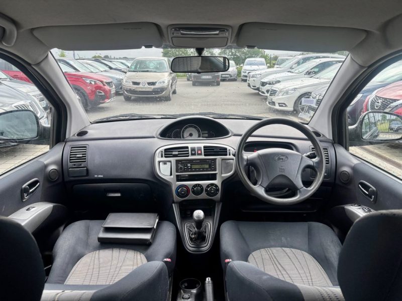 HYUNDAI MATRIX MATRIX 1.6 16V PACK CONFORT II  2010 VOLANT A DROITE 