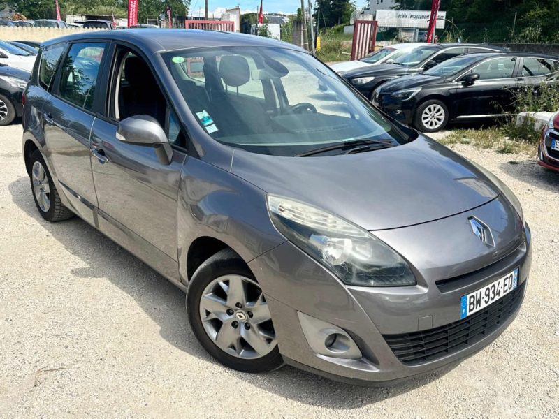 RENAULT SCENICIII GRAND 1.5 DCI 110 EXPRESSION 7P 2011