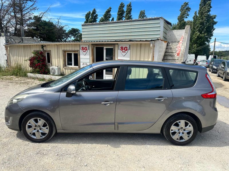 RENAULT SCENICIII GRAND 1.5 DCI 110 EXPRESSION 7P 2011
