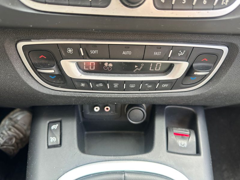 RENAULT SCENICIII GRAND 1.5 DCI 110 EXPRESSION 7P 2011