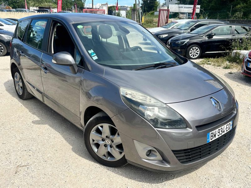RENAULT SCENICIII GRAND 1.5 DCI 110 EXPRESSION 7P 2011