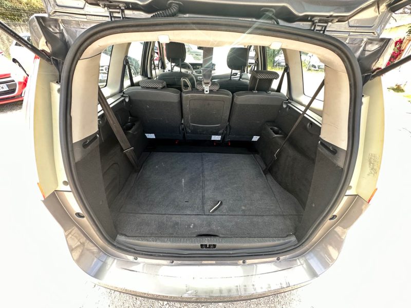 RENAULT SCENICIII GRAND 1.5 DCI 110 EXPRESSION 7P 2011